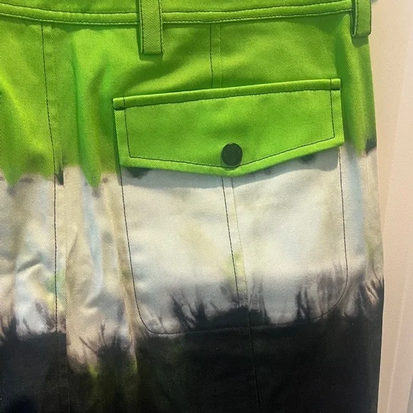 Authentic Valentino Green, White, and Black Men's Shorts - Picture 3 of 11